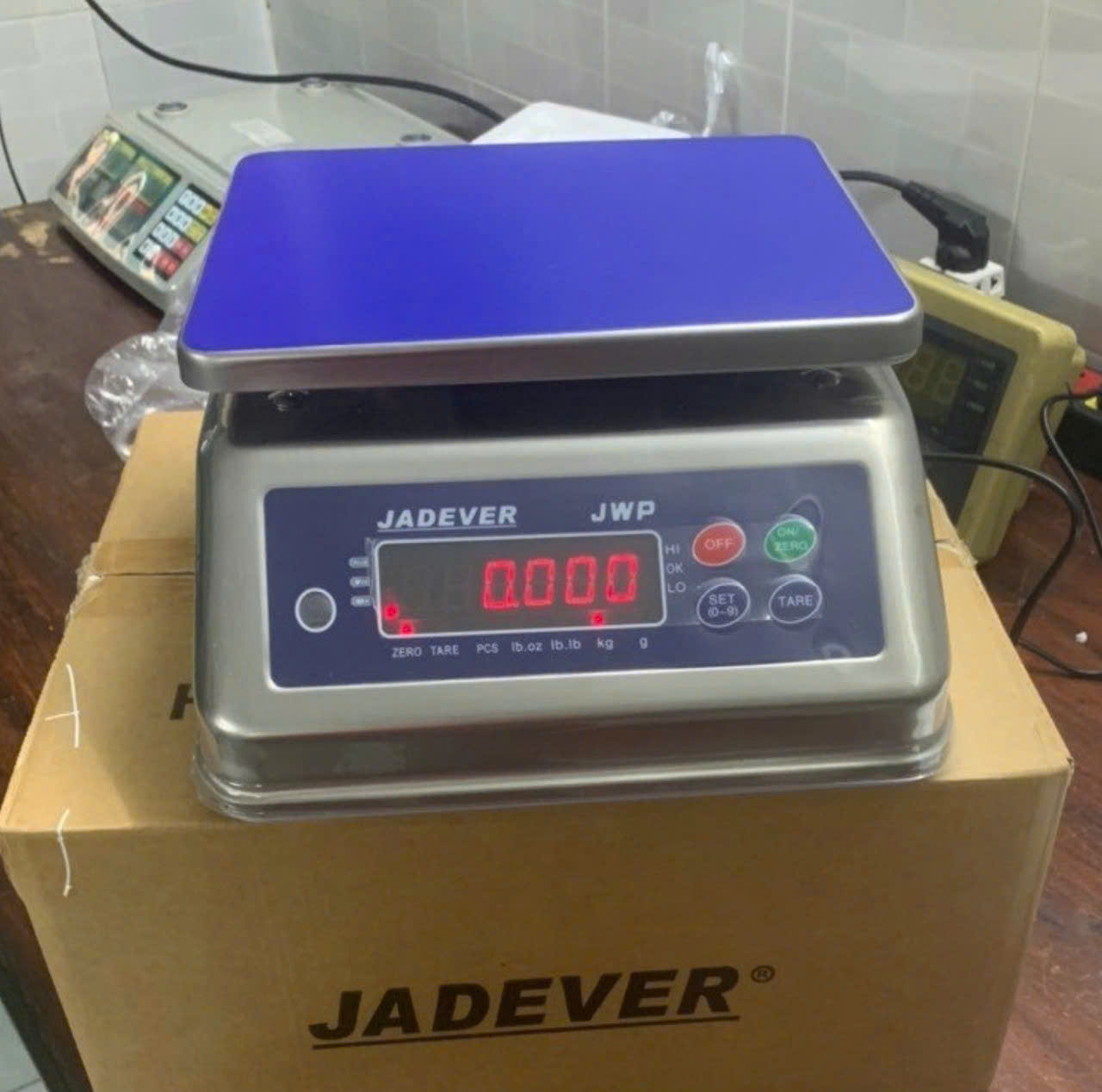 Cân thủy sản Jadever JWP 1
