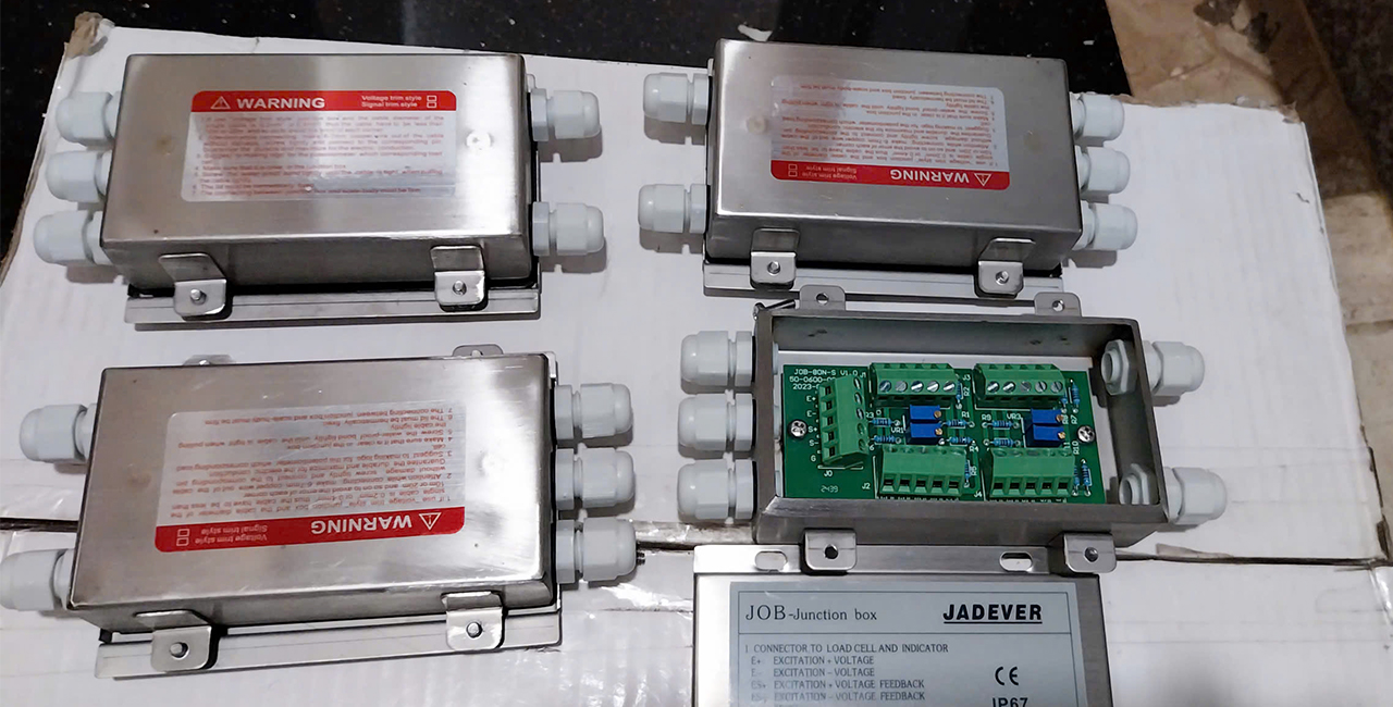Hộp Nối Tín Hiệu 4-6-8 Cổng JOB84 Jadever