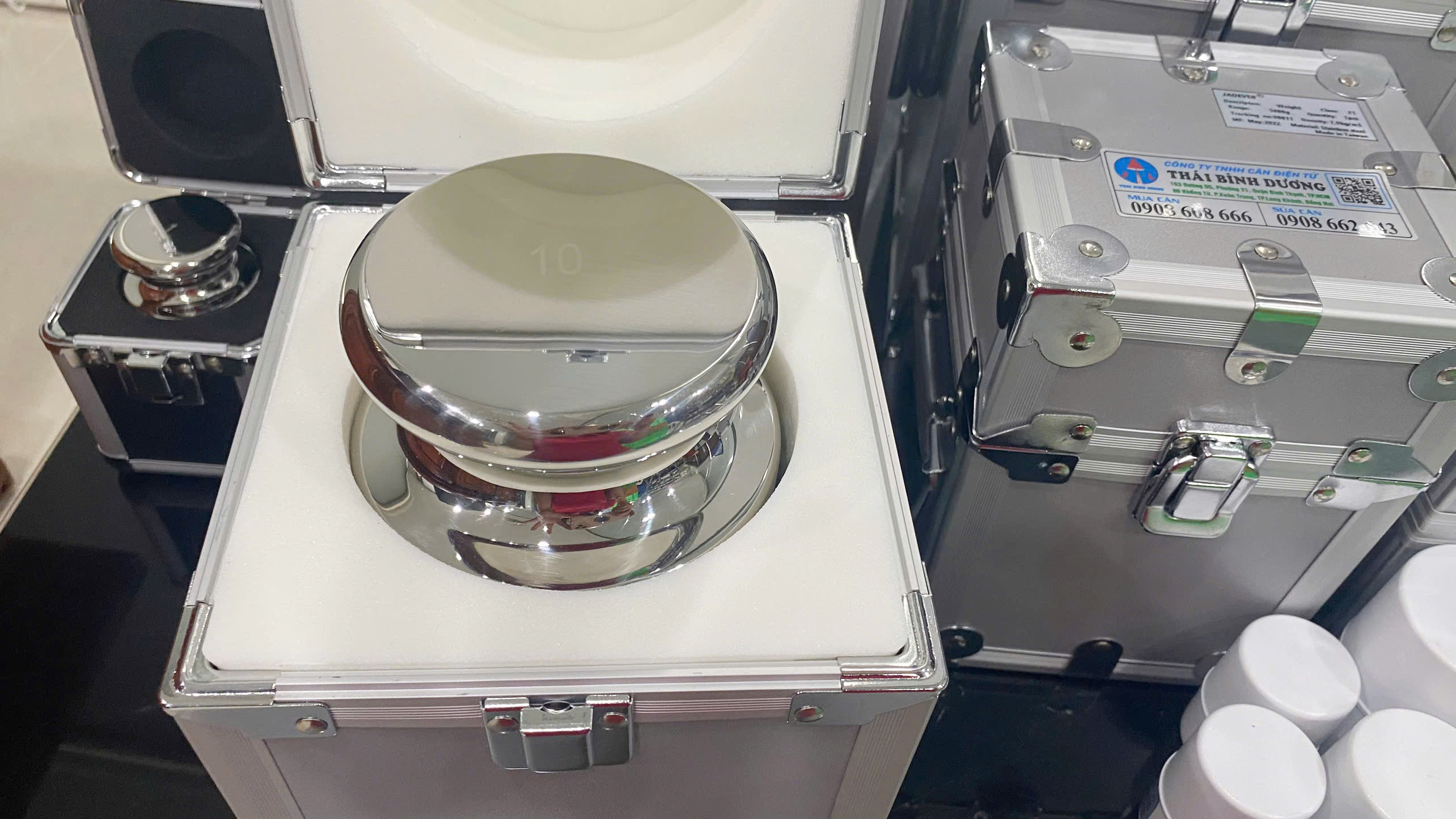 Quả cân chuẩn F1 10KG 2