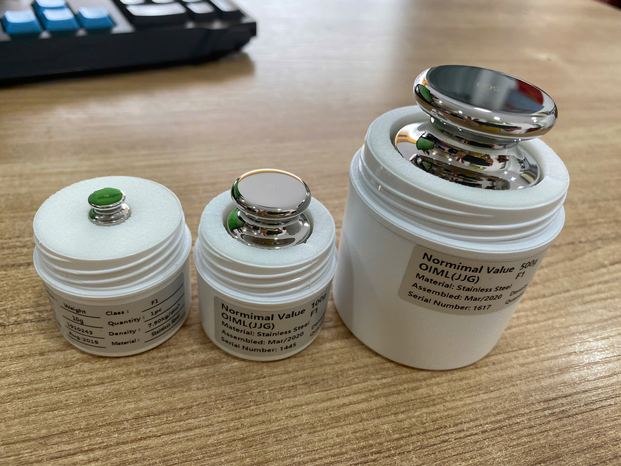 Hộp đựng quả cân chuẩn nhựa